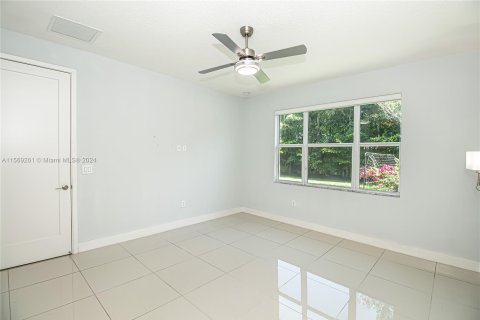 House in Delray Beach, Florida 5 bedrooms, 240.06 sq.m. № 1119194 - photo 24