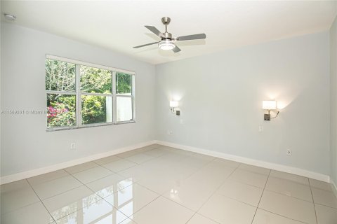 House in Delray Beach, Florida 5 bedrooms, 240.06 sq.m. № 1119194 - photo 23