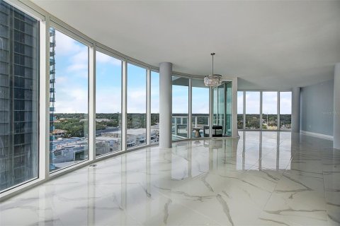 Condominio en venta en Tampa, Florida, 3 dormitorios, 285.95 m2 № 796038 - foto 4