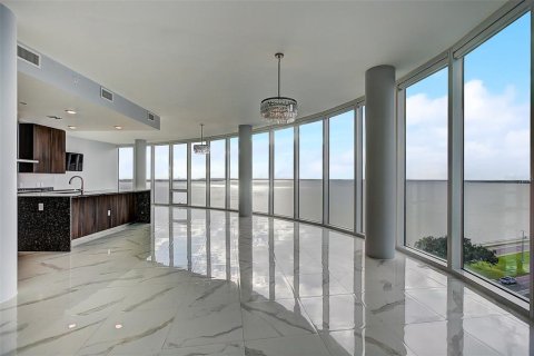 Condominio en venta en Tampa, Florida, 3 dormitorios, 285.95 m2 № 796038 - foto 18