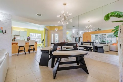 Villa ou maison à vendre à Wimauma, Floride: 2 chambres, 183.67 m2 № 736848 - photo 15