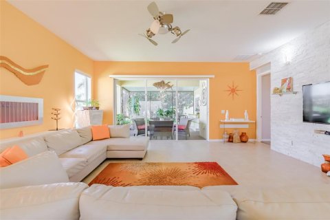 Casa en venta en Wimauma, Florida, 2 dormitorios, 183.67 m2 № 736848 - foto 19