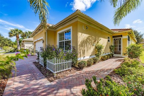 Villa ou maison à vendre à Wimauma, Floride: 2 chambres, 183.67 m2 № 736848 - photo 1