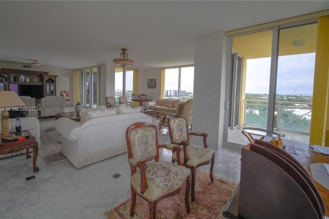 Condominio en venta en Key Biscayne, Florida, 2 dormitorios, 274.06 m2 № 954048 - foto 8