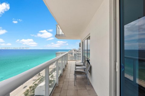 Condo in Fort Lauderdale, Florida, 1 bedroom  № 1374960 - photo 24