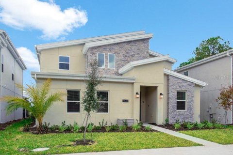 House in Kissimmee, Florida 7 bedrooms, 361.48 sq.m. № 1401002 - photo 1