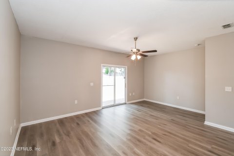 Casa en venta en Jacksonville, Florida, 4 dormitorios, 130.99 m2 № 853477 - foto 8