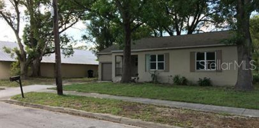 House in Orlando, Florida 3 bedrooms, 89.09 sq.m. № 1367813