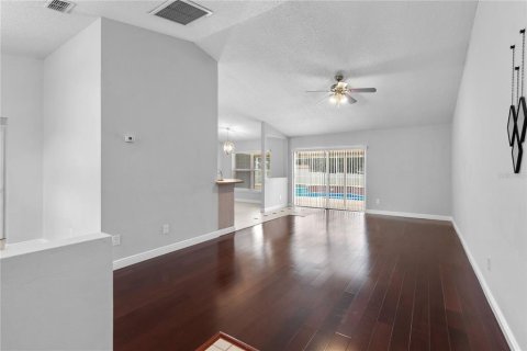 Villa ou maison à vendre à Kissimmee, Floride: 3 chambres, 151.99 m2 № 1368380 - photo 4