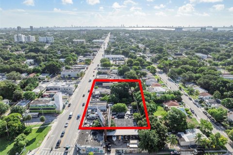 Propiedad comercial en venta en Miami, Florida № 1362665 - foto 5