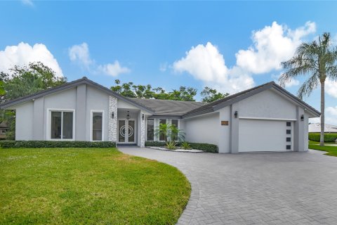 Villa ou maison à vendre à Deerfield Beach, Floride: 5 chambres, 306.58 m2 № 1179610 - photo 26