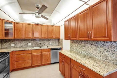 Condo in Boca Raton, Florida, 2 bedrooms  № 1229152 - photo 16