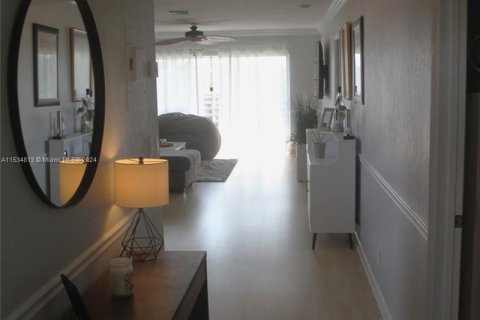 Condo in North Palm Beach, Florida, 2 bedrooms  № 1013775 - photo 6