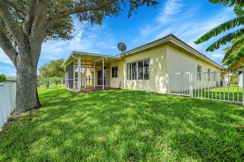 Villa ou maison à vendre à Deerfield Beach, Floride: 3 chambres, 181.72 m2 № 1224852 - photo 22