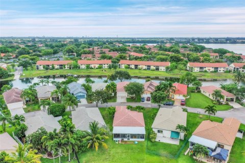 Villa ou maison à vendre à Deerfield Beach, Floride: 3 chambres, 181.72 m2 № 1224852 - photo 13