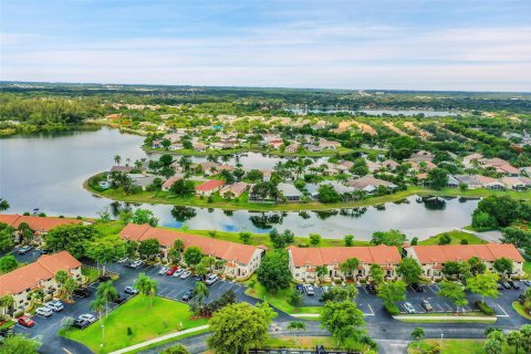 Villa ou maison à vendre à Deerfield Beach, Floride: 3 chambres, 181.72 m2 № 1224852 - photo 10