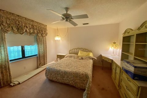 Villa ou maison à vendre à Okeechobee, Floride: 5 chambres, 380.9 m2 № 569858 - photo 18