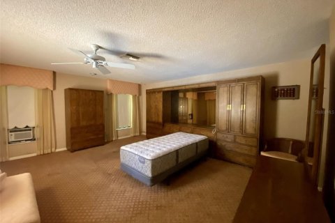 Casa en venta en Okeechobee, Florida, 5 dormitorios, 380.9 m2 № 569858 - foto 19