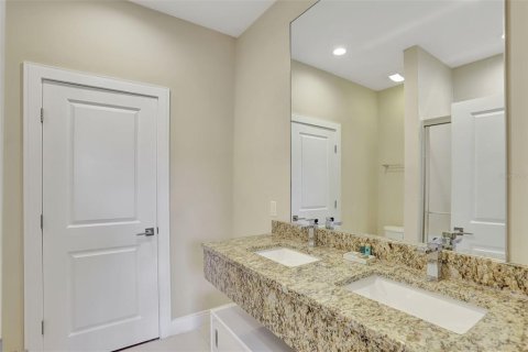 Townhouse in Kissimmee, Florida 4 bedrooms, 222.59 sq.m. № 1283188 - photo 28