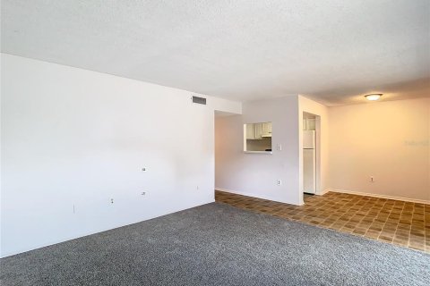 Condo in Orlando, Florida, 2 bedrooms  № 1283190 - photo 12