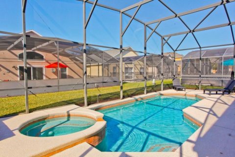 Villa ou maison à vendre à Kissimmee, Floride: 6 chambres, 263.29 m2 № 1311777 - photo 23