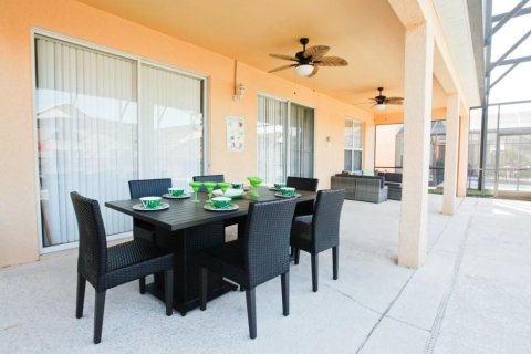 Casa en venta en Kissimmee, Florida, 6 dormitorios, 263.29 m2 № 1311777 - foto 24