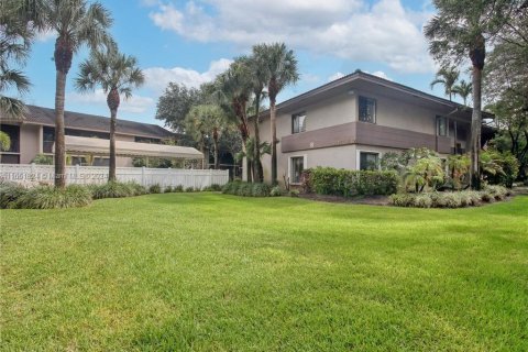 Condo in Coral Springs, Florida, 2 bedrooms  № 1369167 - photo 3