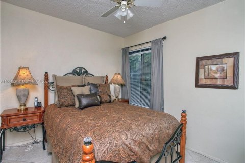 Condo in Coral Springs, Florida, 2 bedrooms  № 1369167 - photo 18