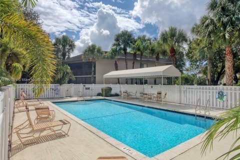 Condo in Coral Springs, Florida, 2 bedrooms  № 1369167 - photo 6