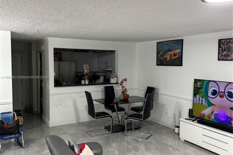 Condominio en venta en Miami, Florida, 3 dormitorios, 118.64 m2 № 1417078 - foto 6