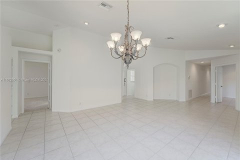 House in Boynton Beach, Florida 3 bedrooms, 149.76 sq.m. № 1417075 - photo 8