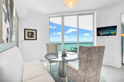 Copropriété à vendre à Sunny Isles Beach, Floride: 3 chambres, 323.3 m2 № 1328484 - photo 17