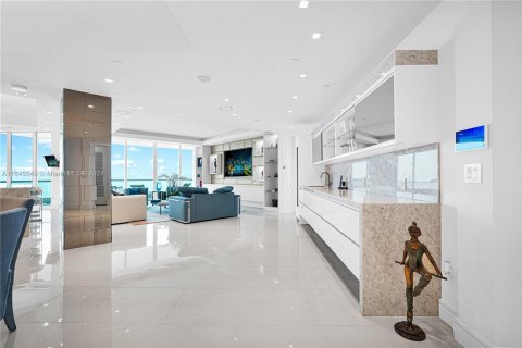 Copropriété à vendre à Sunny Isles Beach, Floride: 3 chambres, 323.3 m2 № 1328484 - photo 14