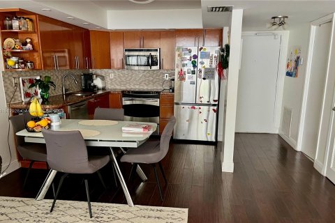 Condo in Aventura, Florida, 1 bedroom  № 942735 - photo 7