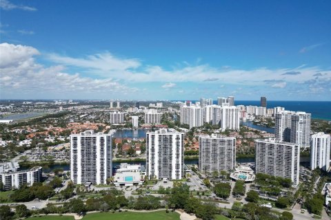 Condominio en venta en Aventura, Florida, 1 dormitorio, 70.14 m2 № 1293037 - foto 24