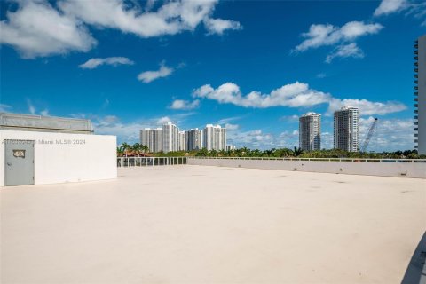 Copropriété à vendre à Aventura, Floride: 1 chambre, 70.14 m2 № 1293037 - photo 9