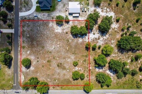 Terreno en venta en DeLand, Florida № 1242577 - foto 1