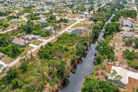 Terreno en venta en Rotonda, Florida № 1194097 - foto 9