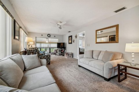 Condo in New Port Richey, Florida, 2 bedrooms  № 1424601 - photo 27