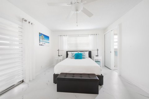 Condominio en venta en West Palm Beach, Florida, 1 dormitorio № 968404 - foto 18