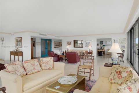 Copropriété à vendre à Coral Gables, Floride: 3 chambres, 297.29 m2 № 989144 - photo 1