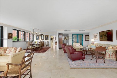 Copropriété à vendre à Coral Gables, Floride: 3 chambres, 297.29 m2 № 989144 - photo 2