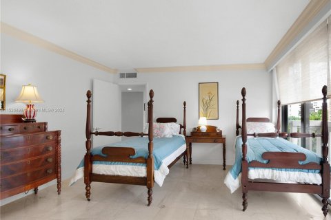 Copropriété à vendre à Coral Gables, Floride: 3 chambres, 297.29 m2 № 989144 - photo 14