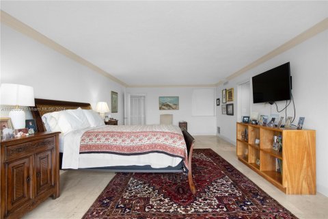 Condo in Coral Gables, Florida, 3 bedrooms  № 989144 - photo 9