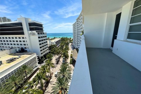 Copropriété à vendre à Miami Beach, Floride: 49.24 m2 № 1140666 - photo 13