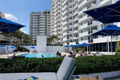 Studio in the Condo in Miami Beach, Florida  № 1140666 - photo 23