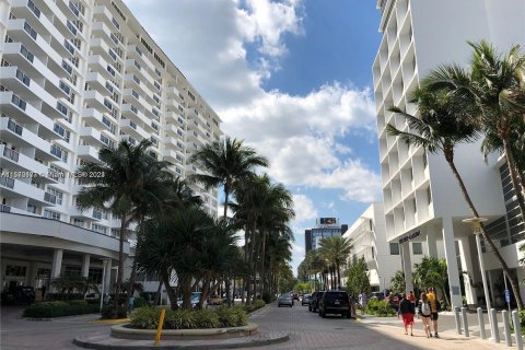 Studio in the Condo in Miami Beach, Florida  № 1140666 - photo 30