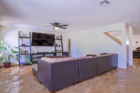 Villa ou maison à vendre à Orlando, Floride: 6 chambres, 278.71 m2 № 1393807 - photo 6