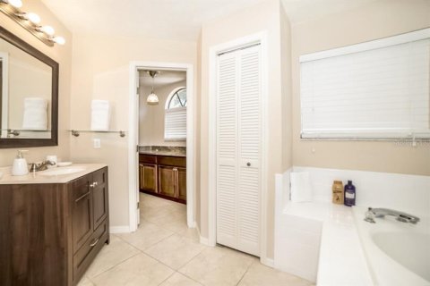 Casa en venta en Brandon, Florida, 4 dormitorios, 223.06 m2 № 846773 - foto 26