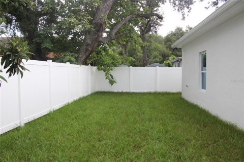 House in Tampa, Florida 3 bedrooms, 118.26 sq.m. № 1369592 - photo 26